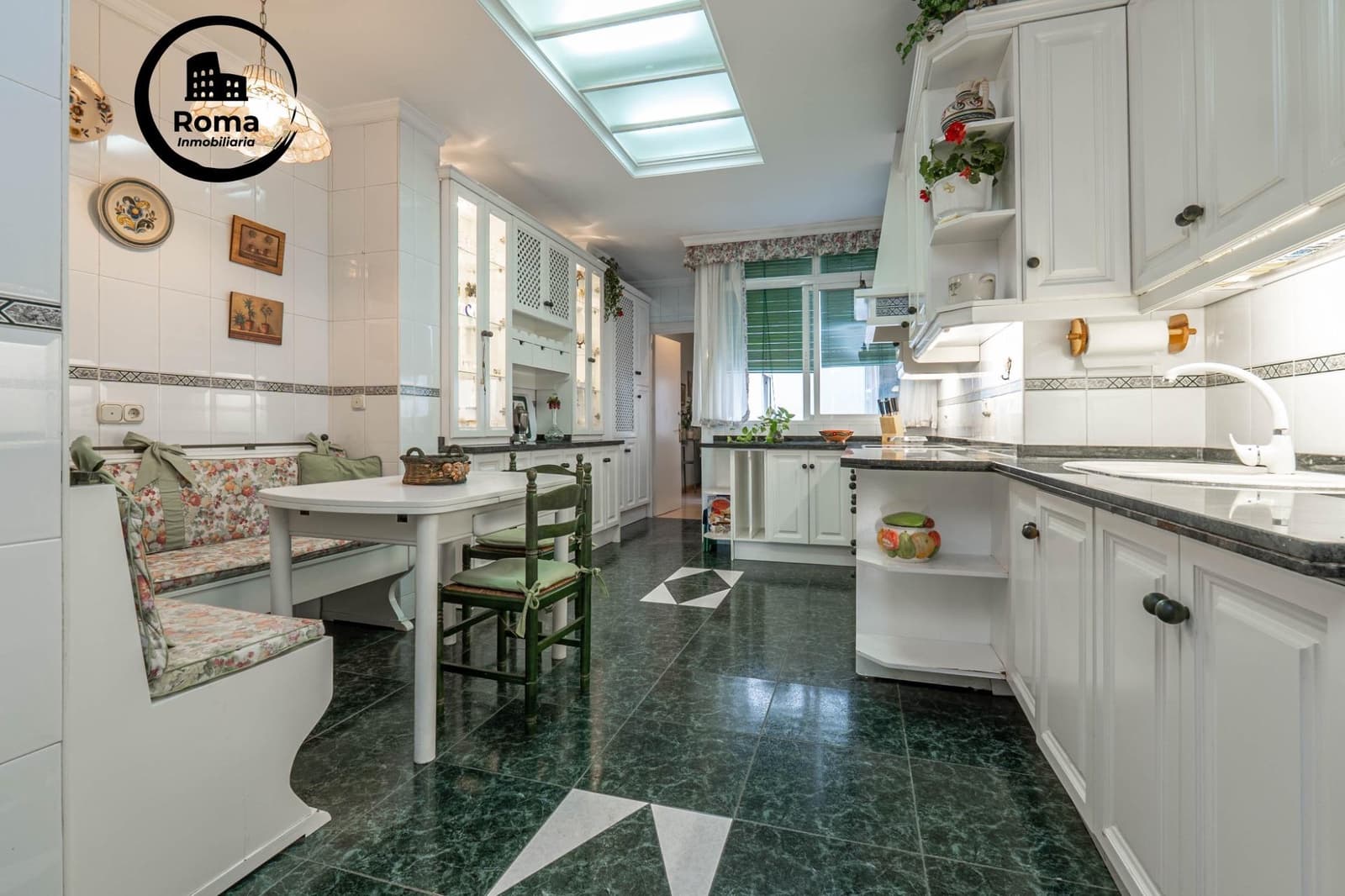 5 soverom Leilighet til salgs i Granada by - € 460 000 (Ref: 9611673)