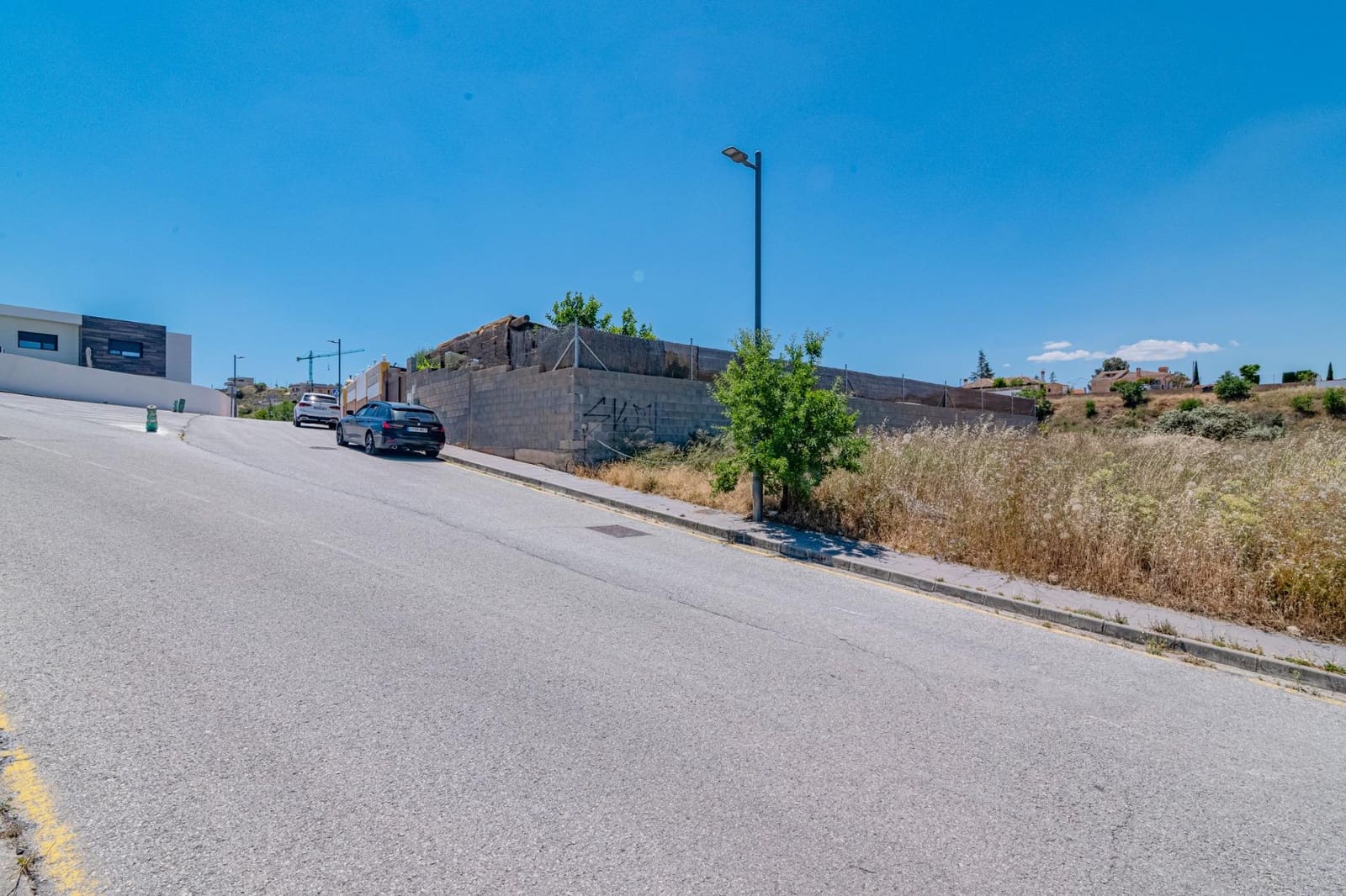 Tomt till salu i La Zubia - 83 000 € (Ref: 9611677)