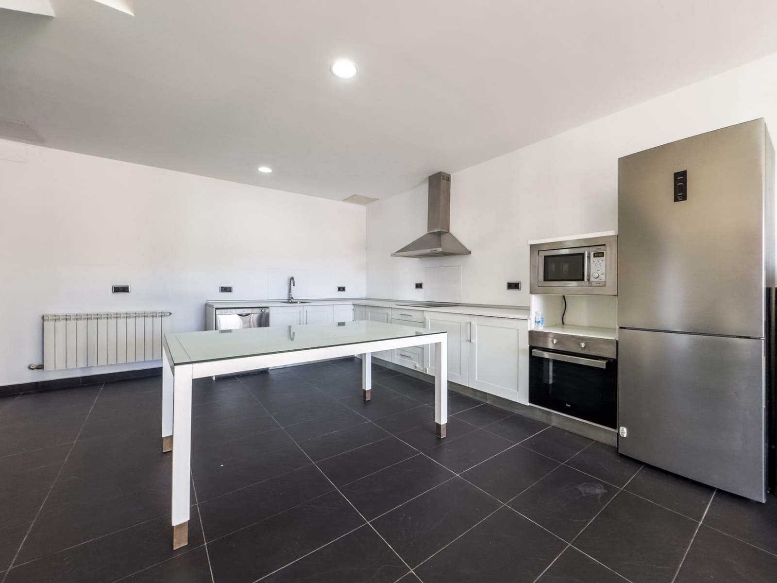 5 chambre Villa/Maison à vendre à La Zubia avec piscine garage - 799 000 € (Ref: 9611679)