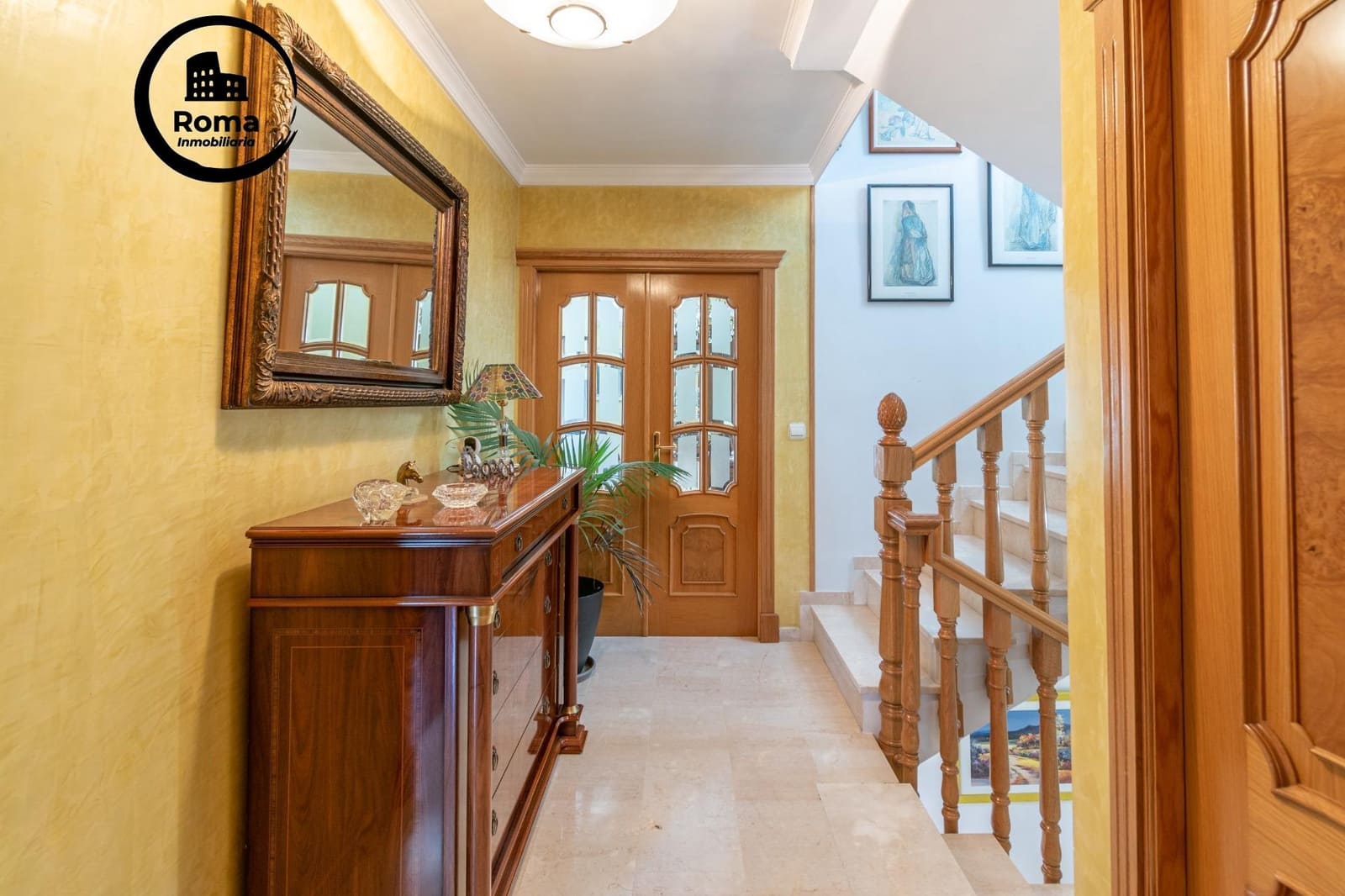 4 sovrum Villa till salu i La Zubia med pool garage - 395 000 € (Ref: 9611682)