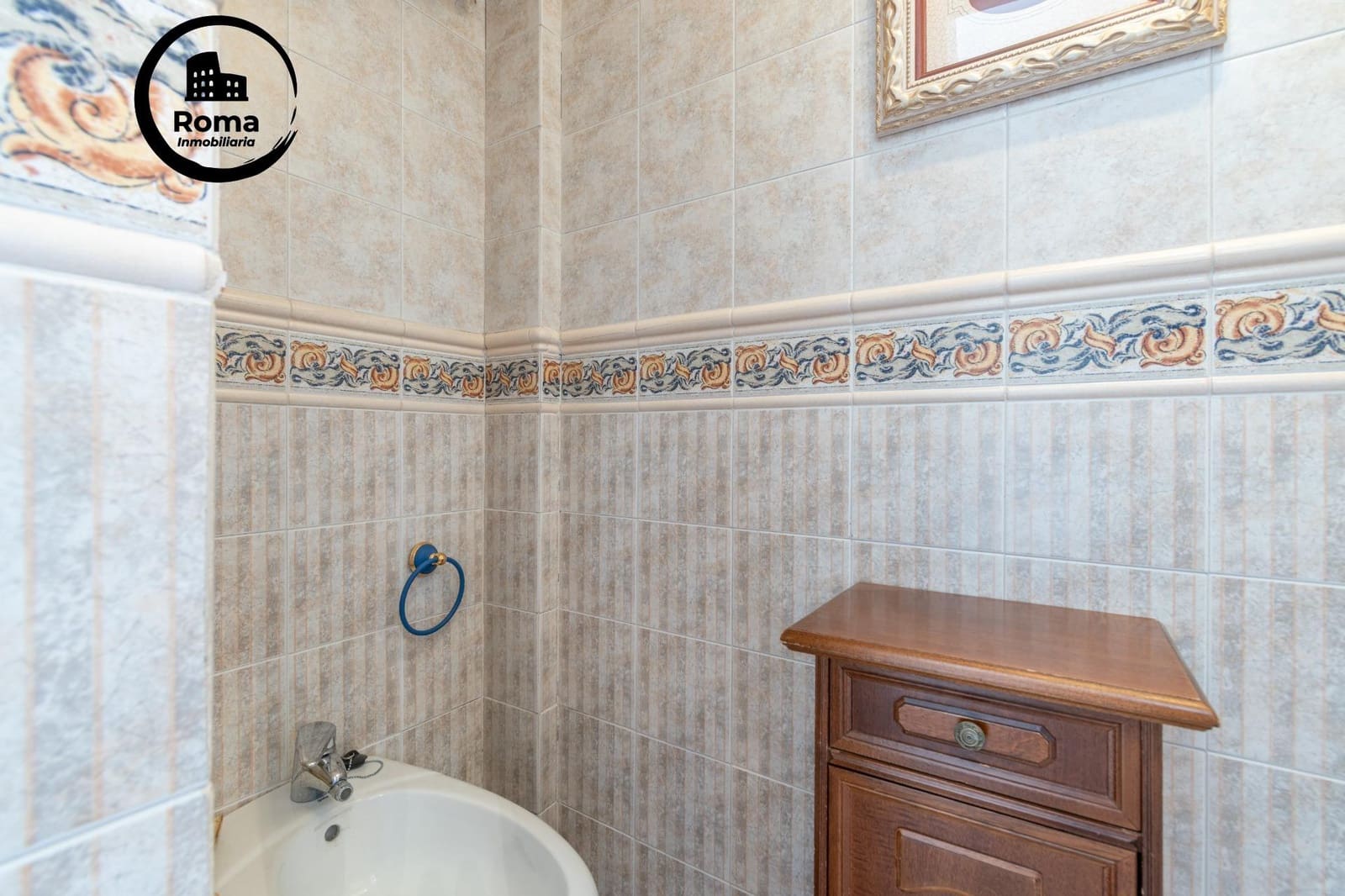 4 sovrum Villa till salu i La Zubia med pool garage - 395 000 € (Ref: 9611682)