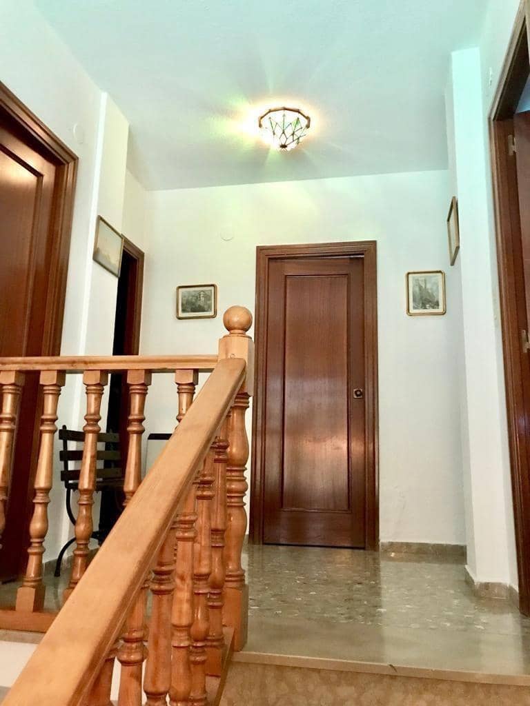 5 sypialnia Willa na sprzedaż w La Zubia z garażem - 460 000 € (Ref: 9611683)