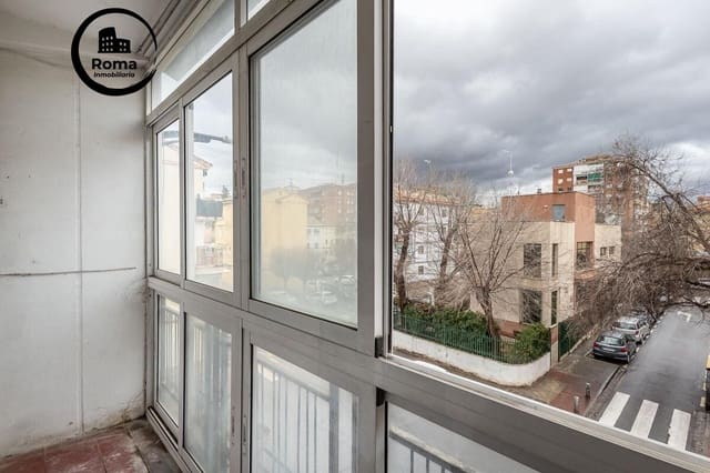 3 bedroom Flat for sale in Zaidin, Granada city - € 154,900 (Ref: 9611688)