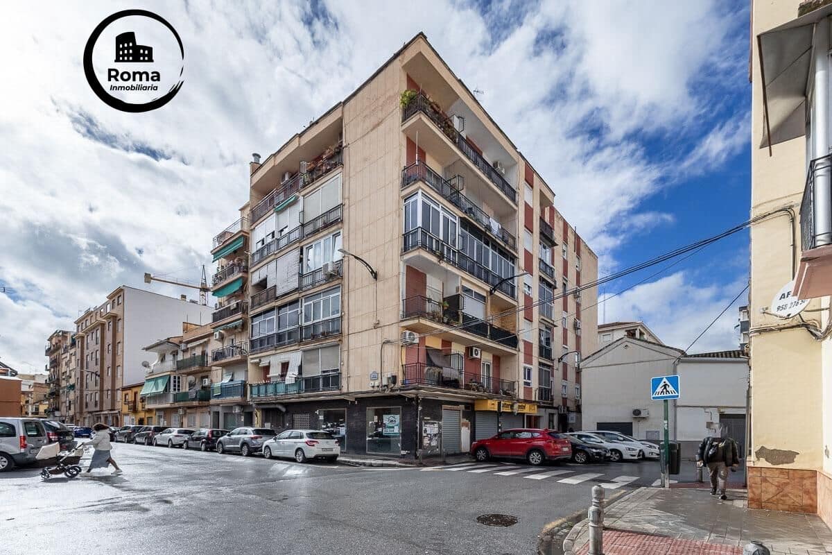 3 bedroom Flat for sale in Granada city - € 154,900 (Ref: 9611688)