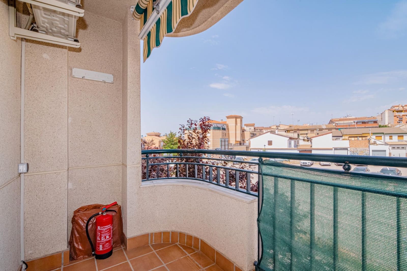 2 bedroom Flat for sale in Atarfe with garage - € 145,000 (Ref: 9615984)