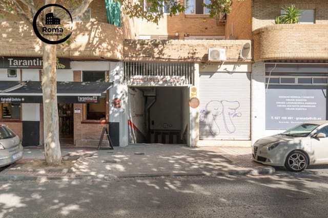 Garage til salg i Granada by - € 35.000 (Ref: 9615987)