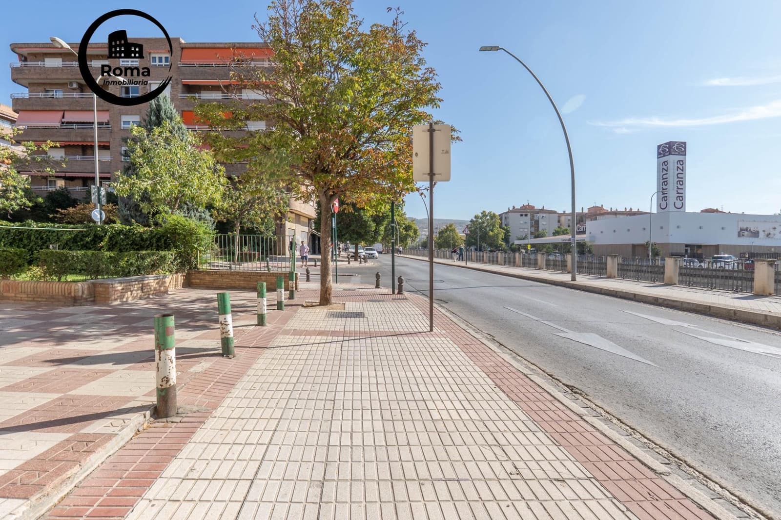 Garage til salg i Granada by - € 35.000 (Ref: 9615987)