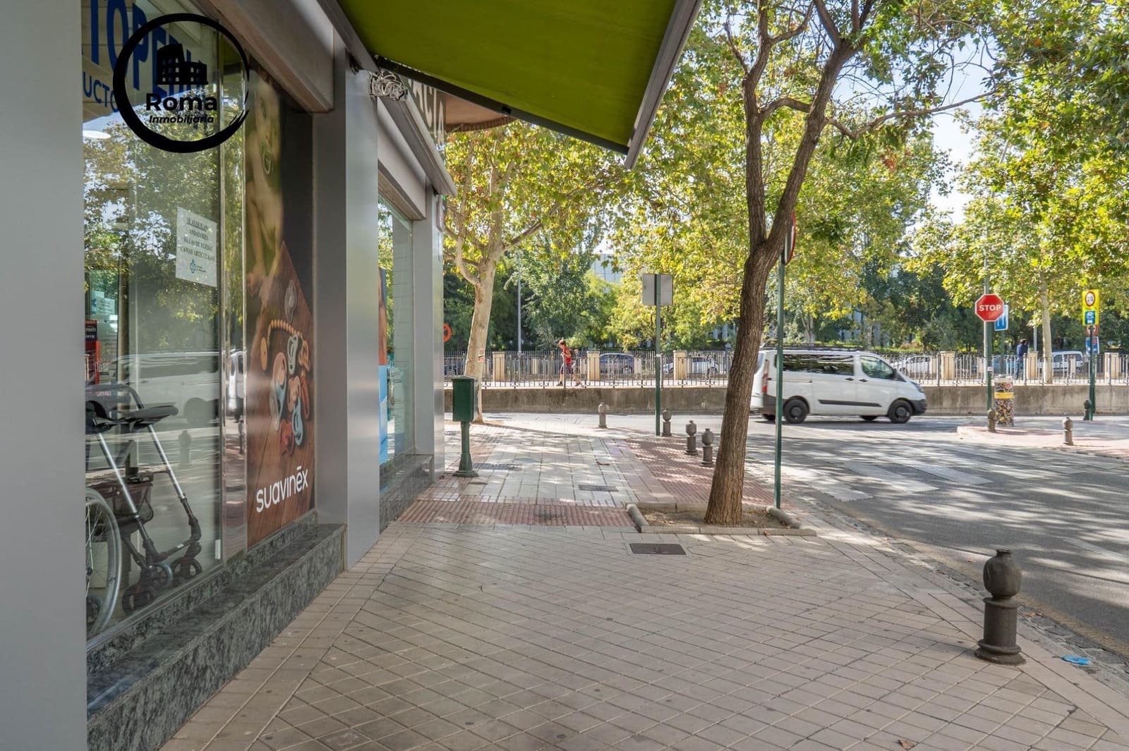 Garage til salg i Granada by - € 35.000 (Ref: 9615987)