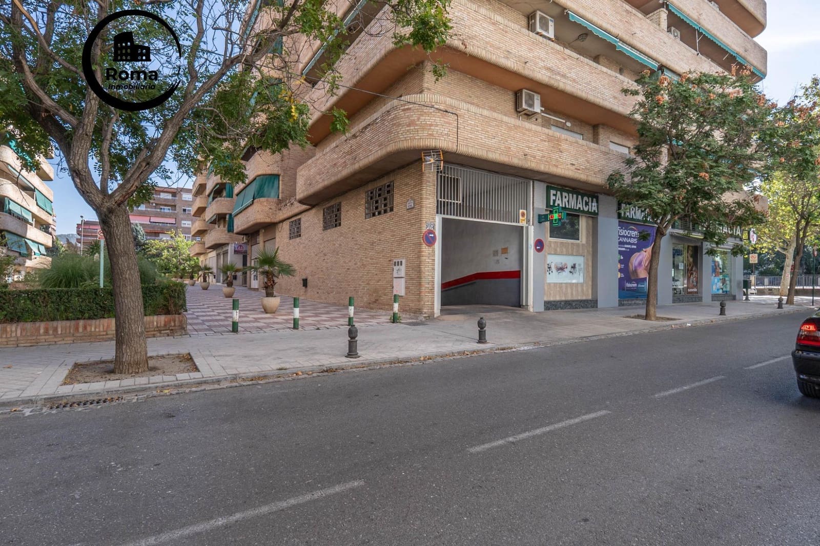 Garage til salg i Granada by - € 35.000 (Ref: 9615987)