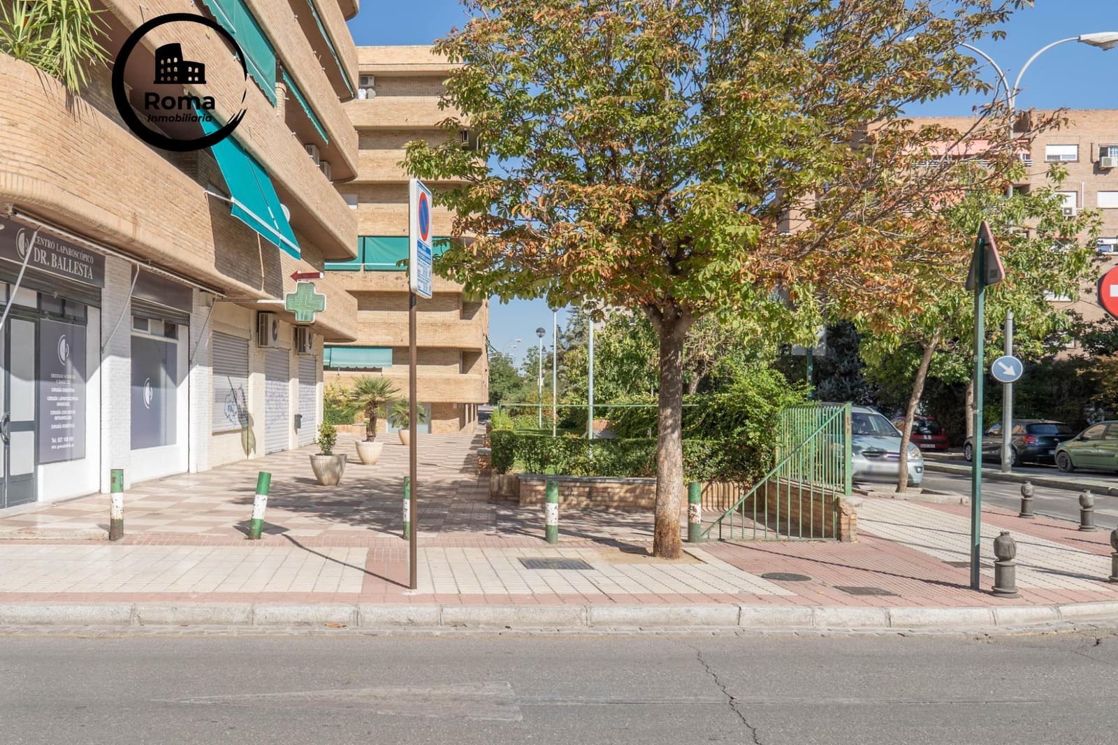 Garage til salg i Granada by - € 35.000 (Ref: 9615987)