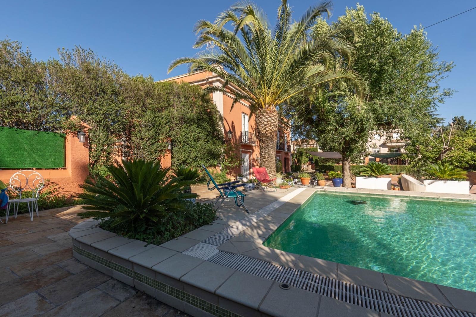 5 bedroom Villa for sale in Ogijares with pool - € 725,000 (Ref: 9615988)