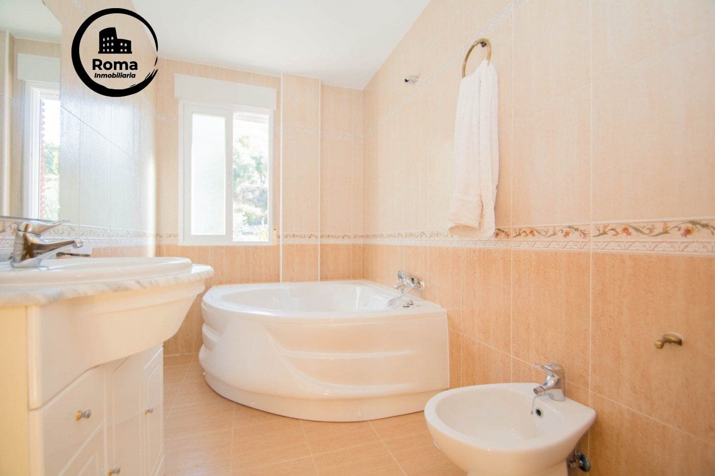 Chalet de 5 habitaciones en Güéjar Sierra en venta con piscina garaje - 314.900 € (Ref: 9615990)