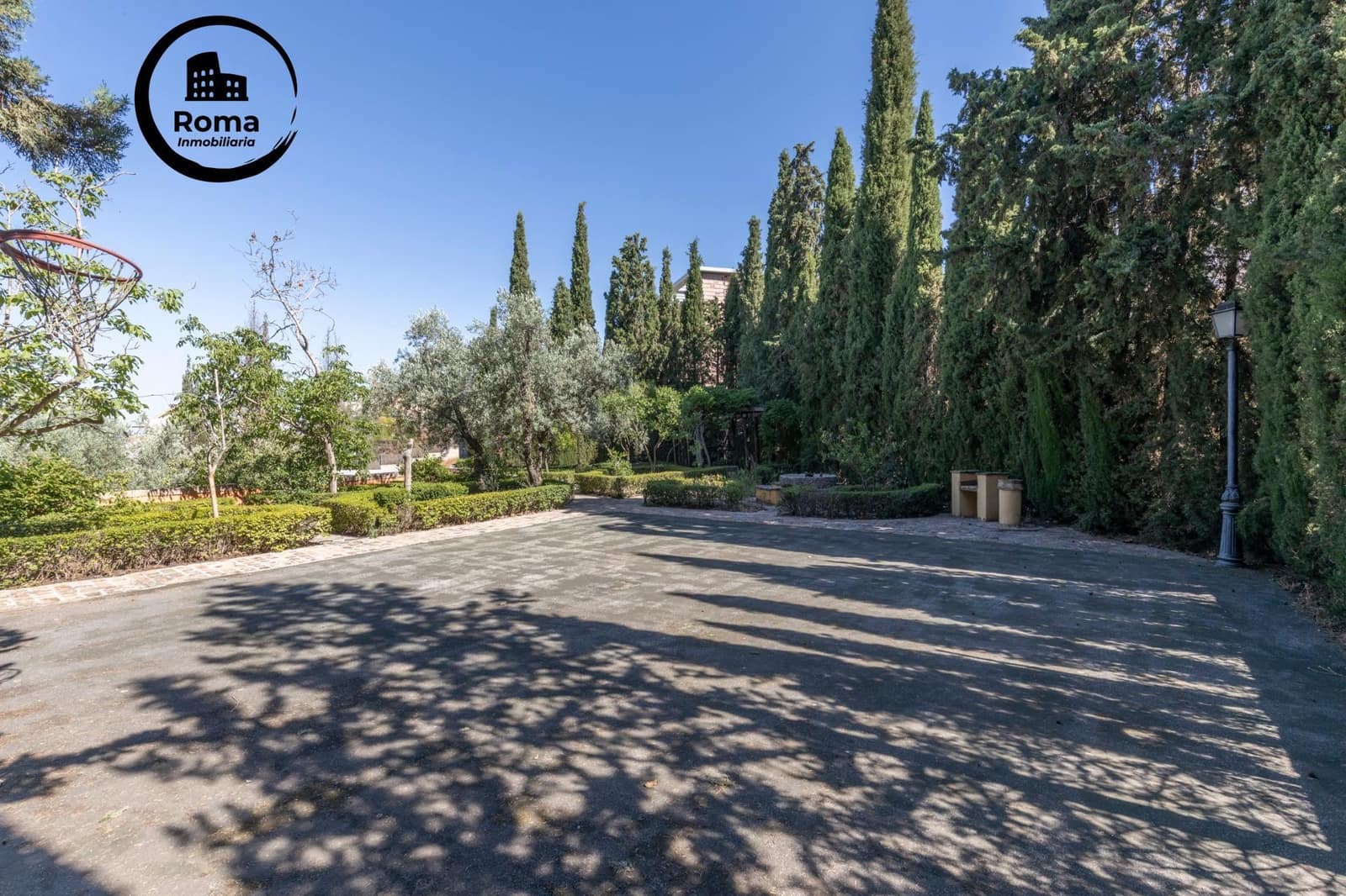 11 sovrum Villa till salu i Huetor Vega med garage - 850 000 € (Ref: 9615991)