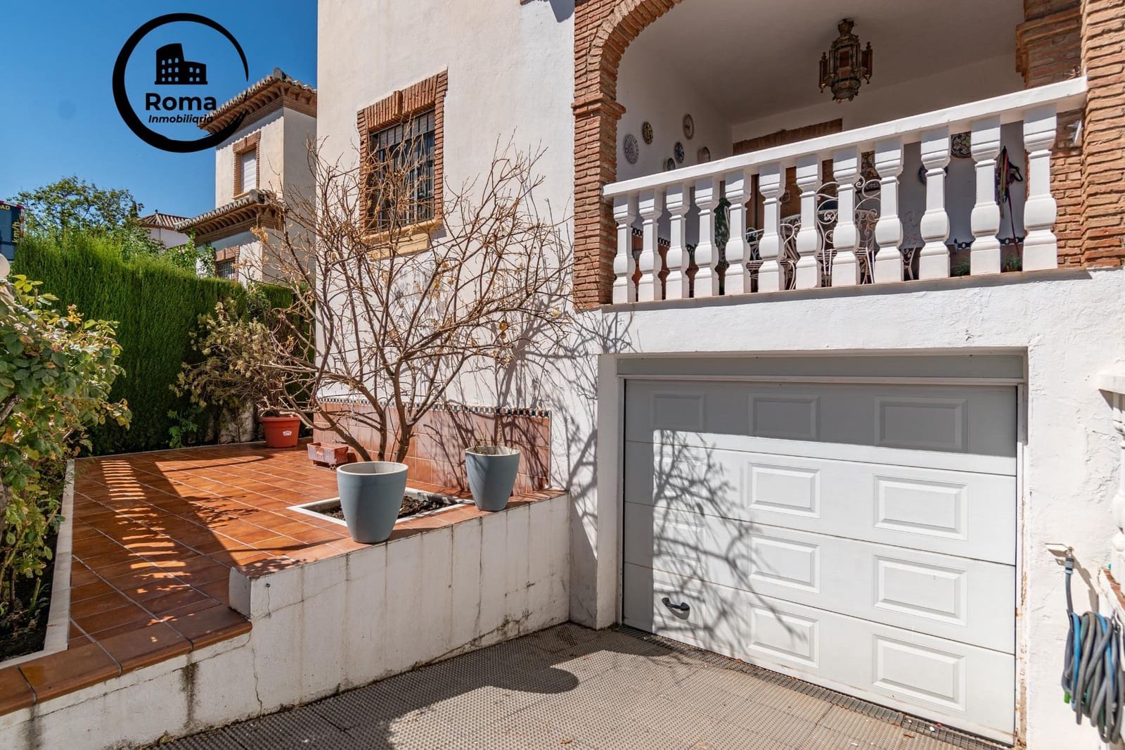 4 sovrum Villa till salu i La Zubia med pool garage - 395 000 € (Ref: 9615993)