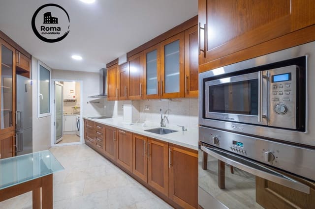 4 Zimmer Wohnung zu verkaufen in Granada Stadt mit Garage - 548.000 € (Ref: 9615995)