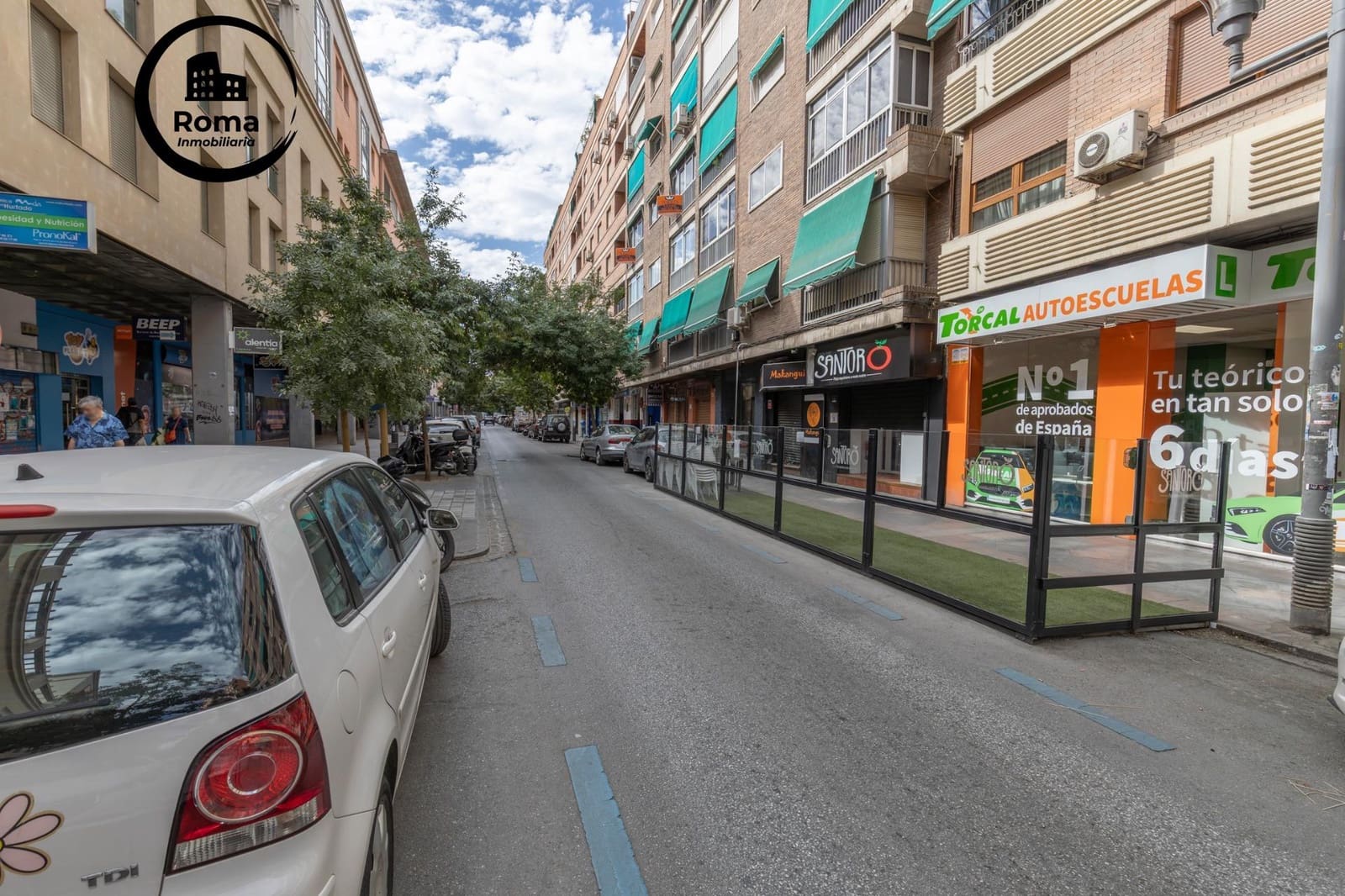 Comercial para venda em Granada cidade - 130 000 € (Ref: 9615996)