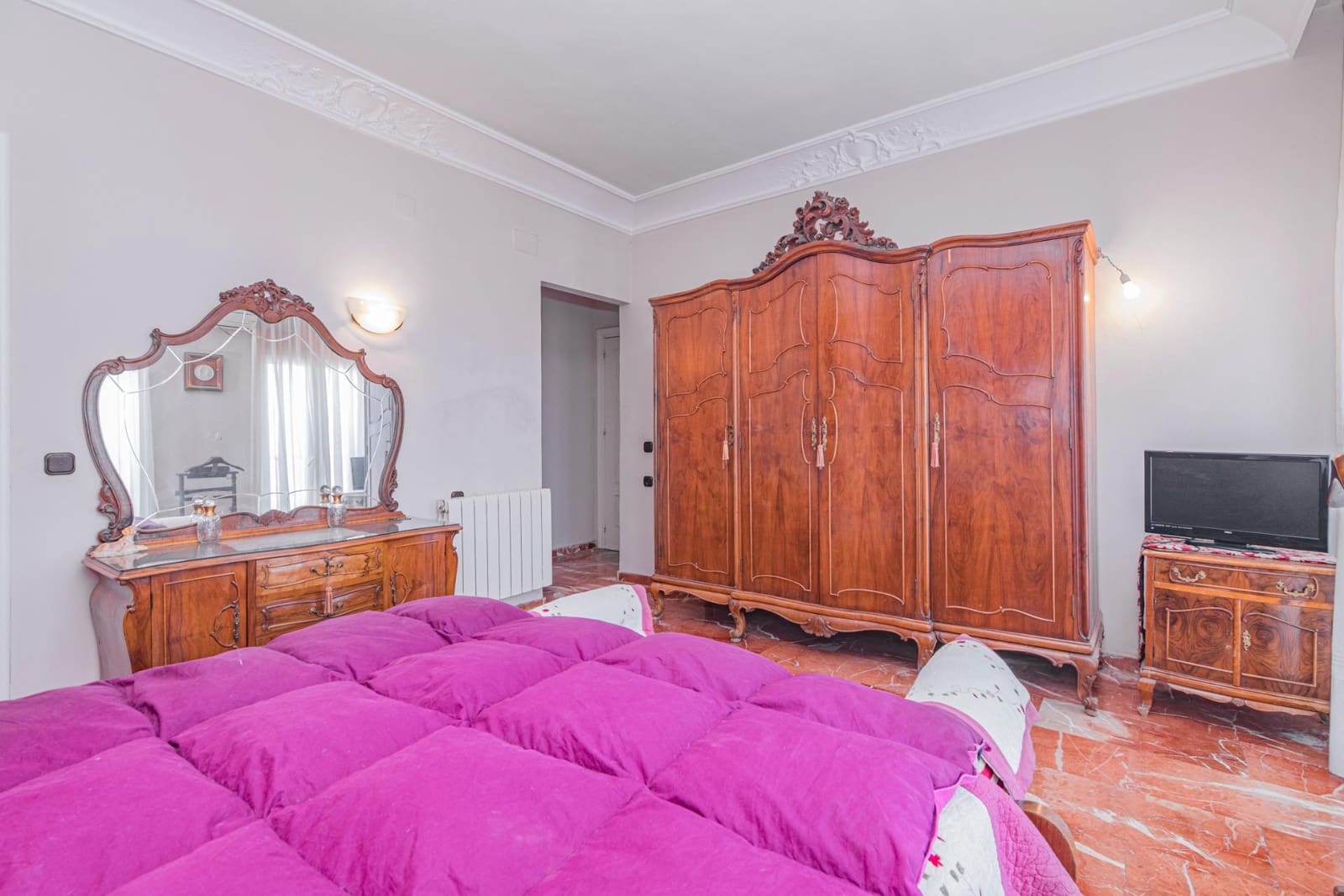 5 bedroom Villa for sale in Monachil with pool garage - € 399,000 (Ref: 9615997)