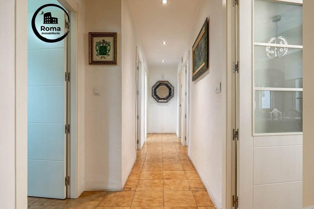 Piso de 4 habitaciones en Granada ciudad en venta - 265.000 € (Ref: 9615999)