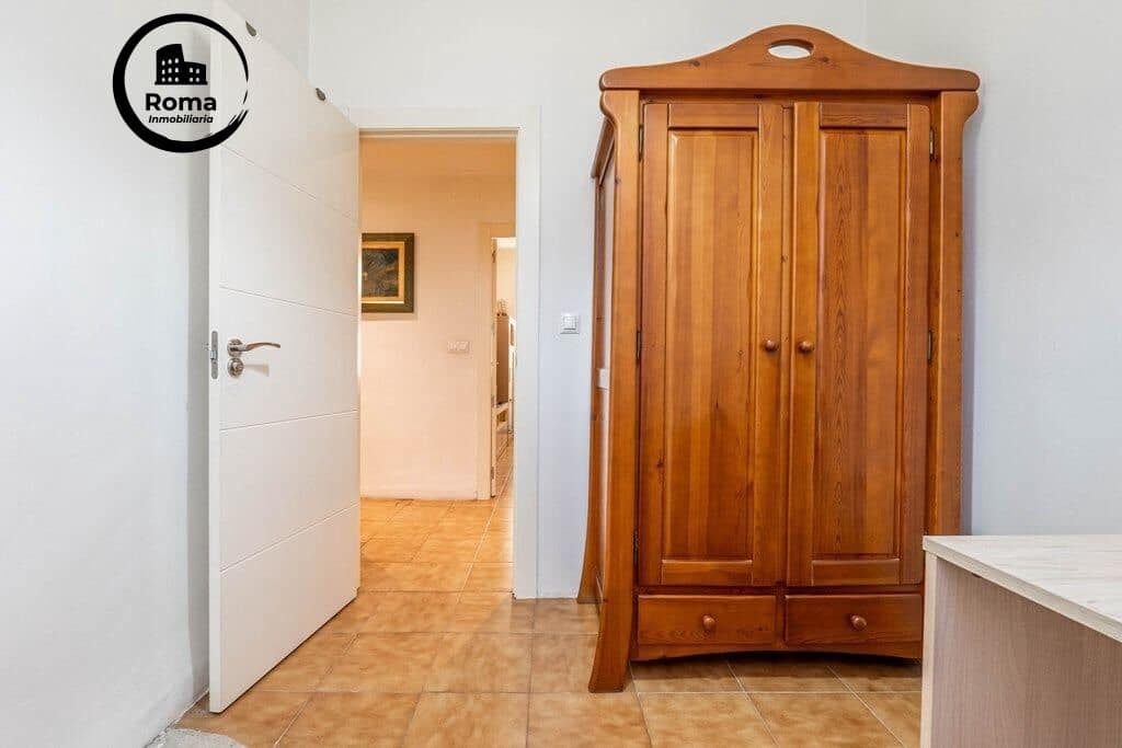 Piso de 4 habitaciones en Granada ciudad en venta - 265.000 € (Ref: 9615999)