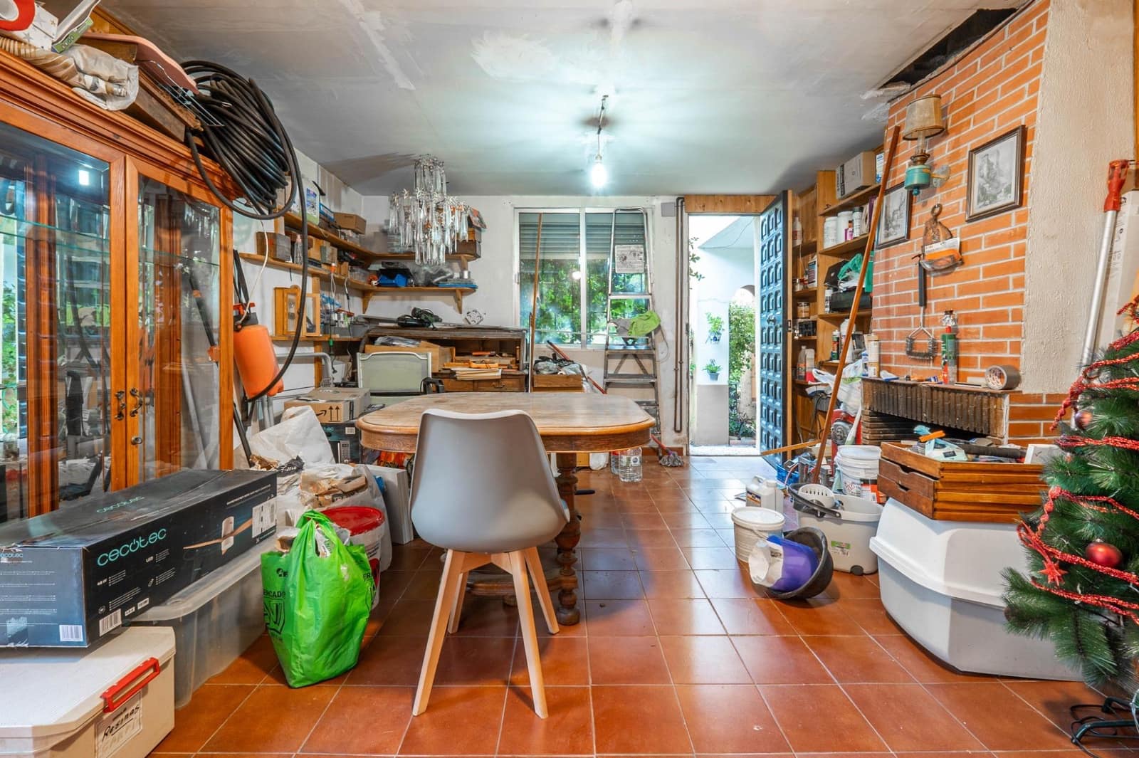 4 bedroom Semi-detached Villa for sale in Huetor Vega with pool - € 315,000 (Ref: 9616006)