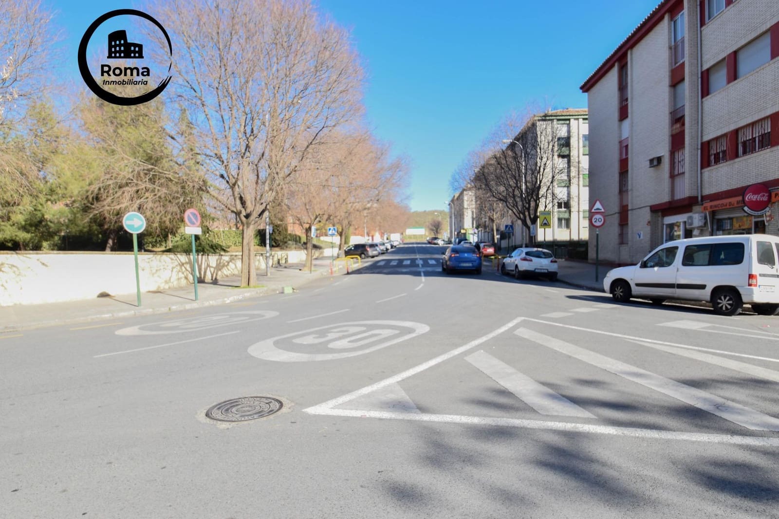 Garage til salg i Granada by - € 6.000 (Ref: 9619423)