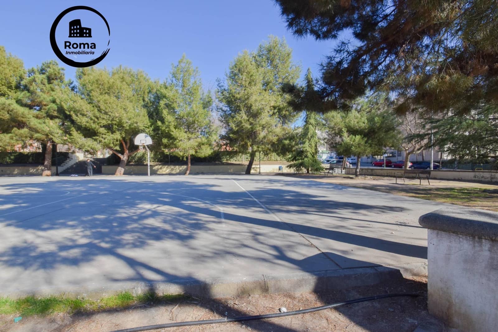 Garage til salg i Granada by - € 6.000 (Ref: 9619423)