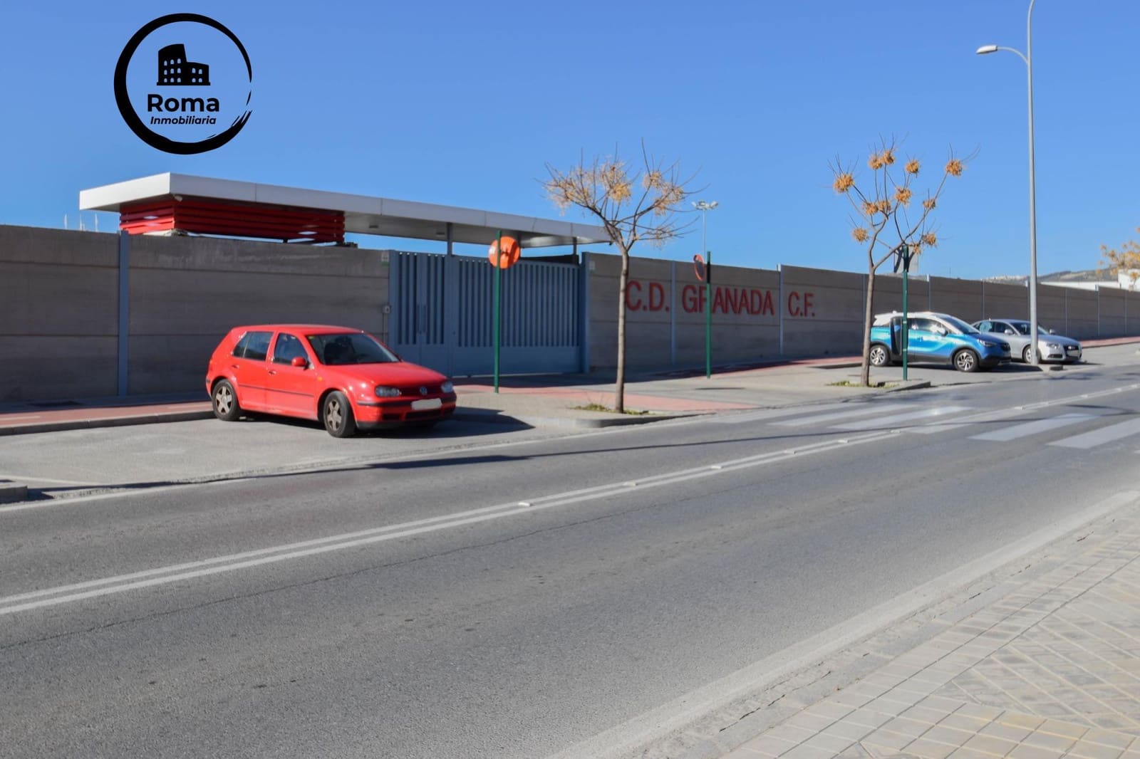 Garage til salg i Granada by - € 6.000 (Ref: 9619423)