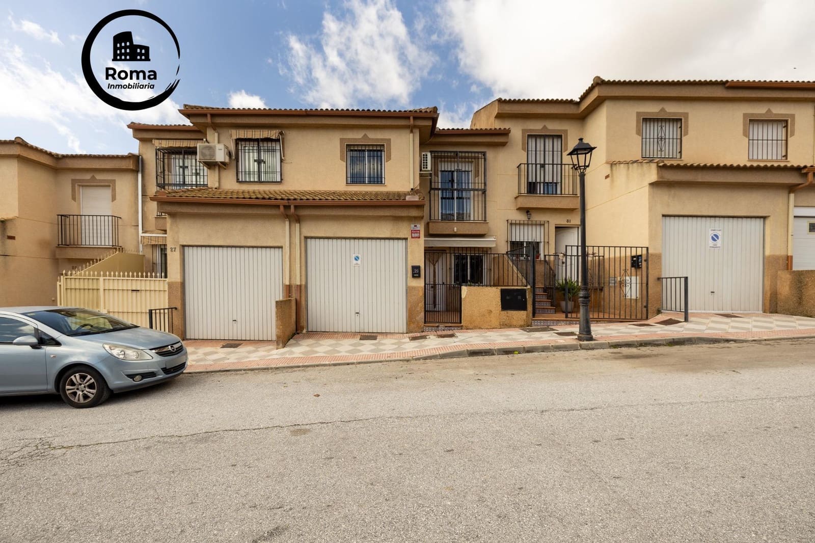 3 slaapkamer Rijtjeshuis te koop in Atarfe met garage - € 144.900 (Ref: 9619424)