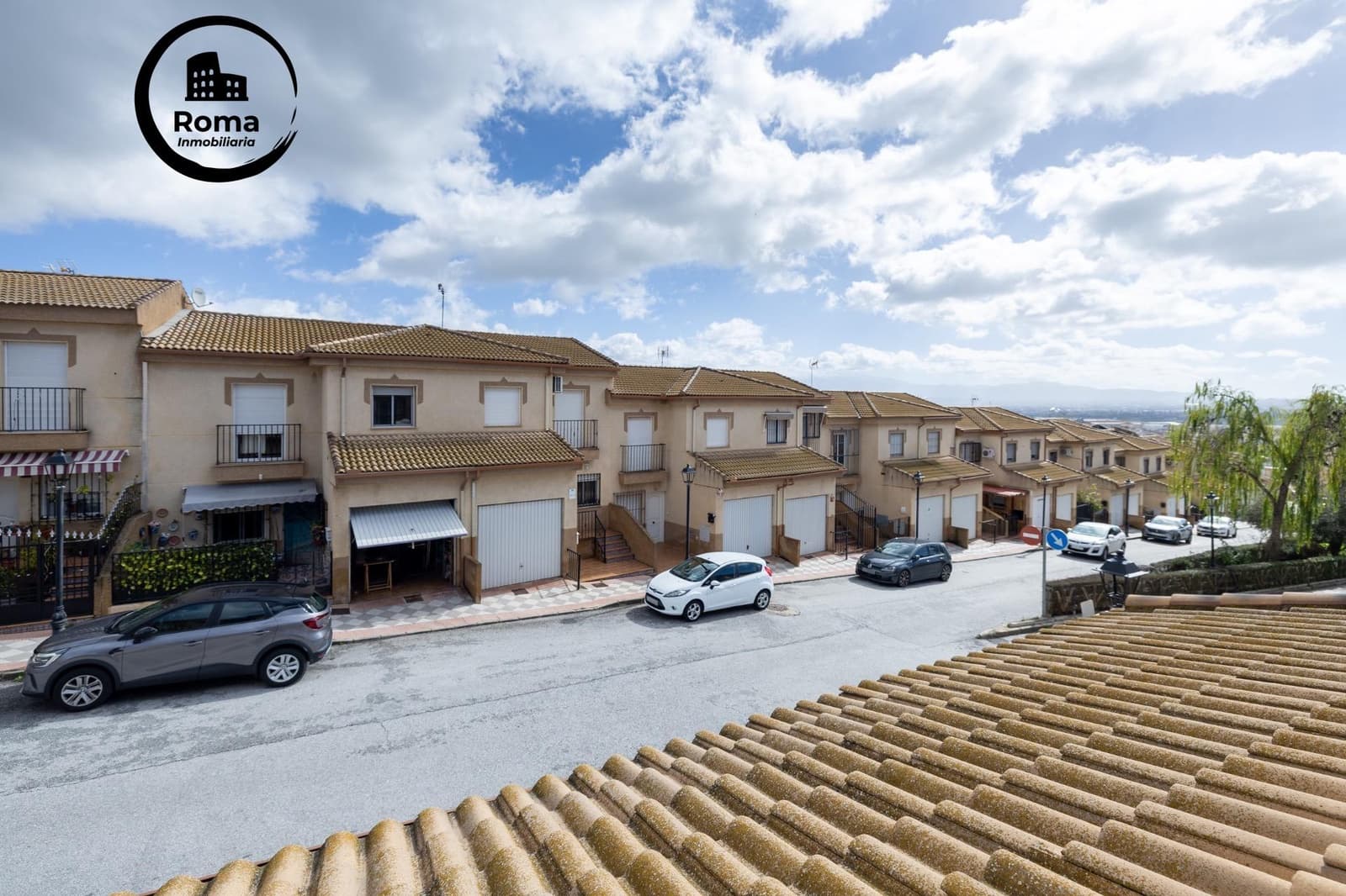 3 slaapkamer Rijtjeshuis te koop in Atarfe met garage - € 144.900 (Ref: 9619424)