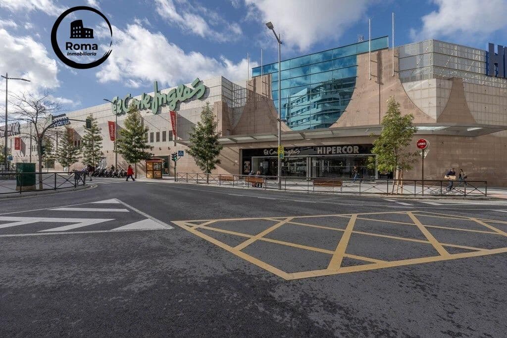 4 bedroom Flat for sale in Granada city - € 265,000 (Ref: 9619427)