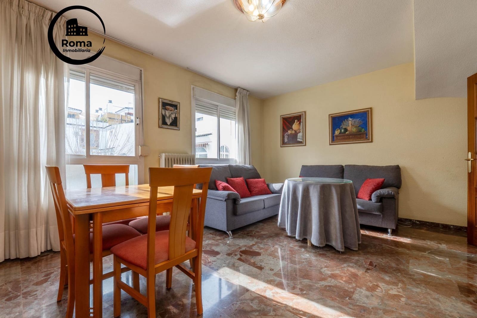 Adosado de 3 habitaciones en Granada ciudad en venta con piscina garaje - 282.000 € (Ref: 9625822)