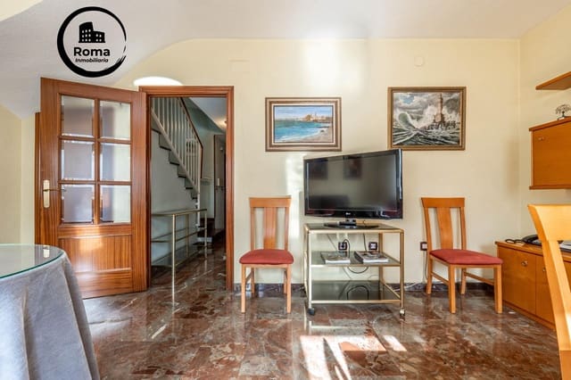 Adosado de 3 habitaciones en Granada ciudad en venta con piscina garaje - 282.000 € (Ref: 9625822)