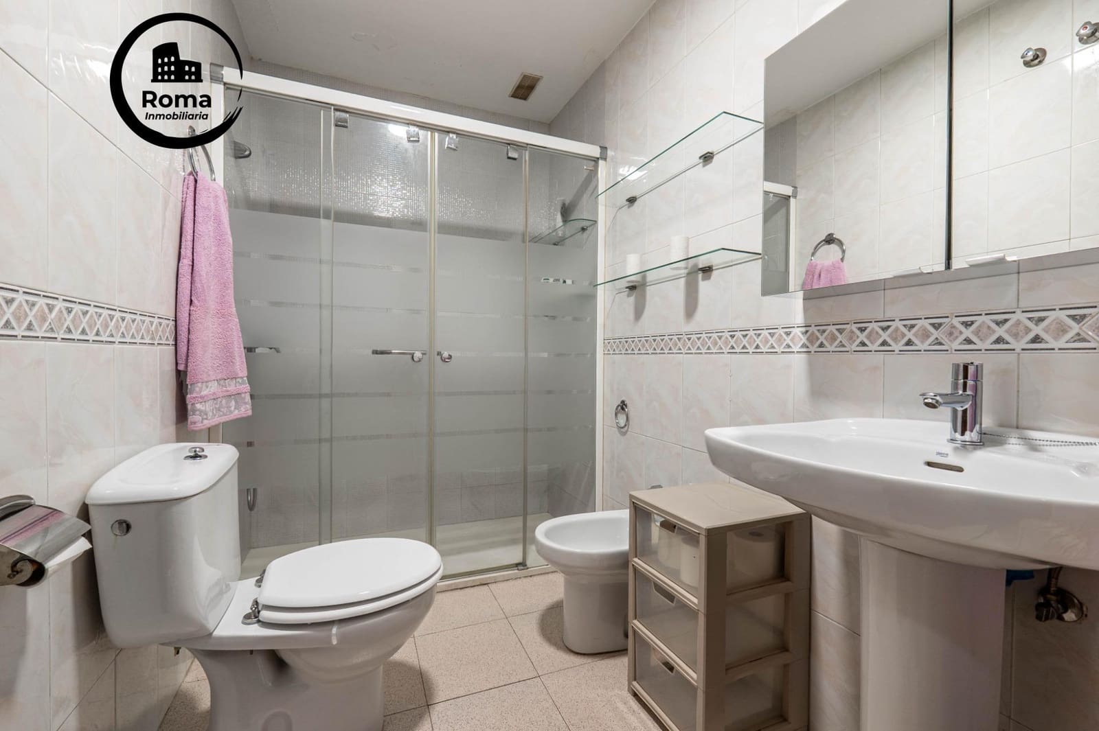 Adosado de 3 habitaciones en Granada ciudad en venta con piscina garaje - 282.000 € (Ref: 9625822)