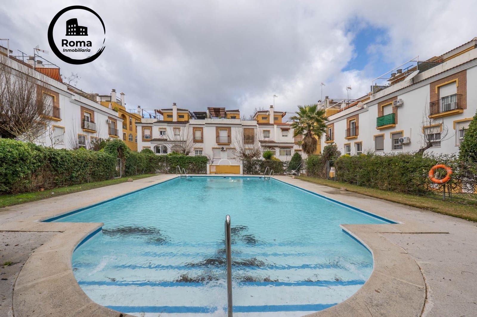 Adosado de 3 habitaciones en Granada ciudad en venta con piscina garaje - 282.000 € (Ref: 9625822)