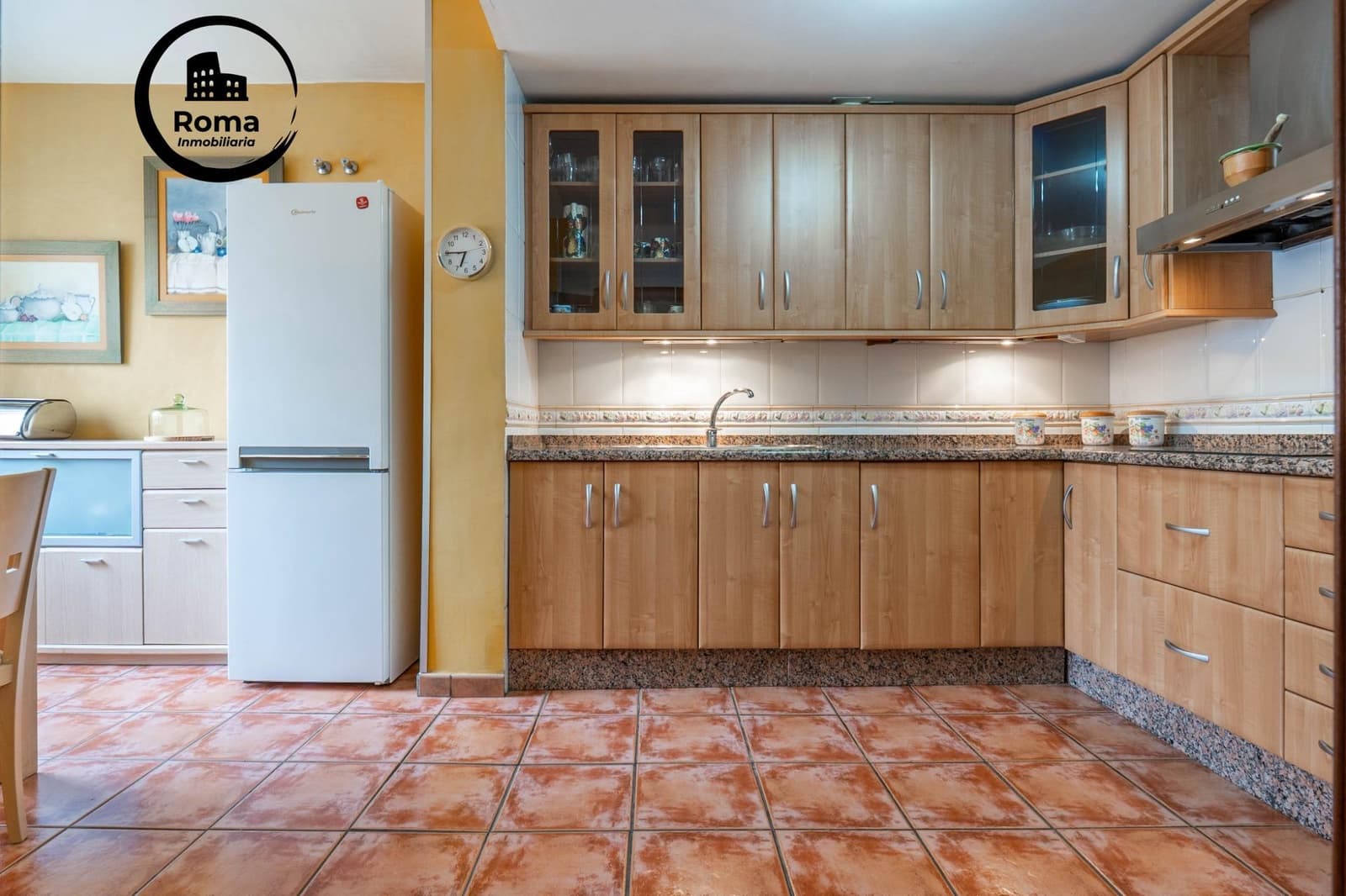 Adosado de 3 habitaciones en Granada ciudad en venta con piscina garaje - 282.000 € (Ref: 9625822)