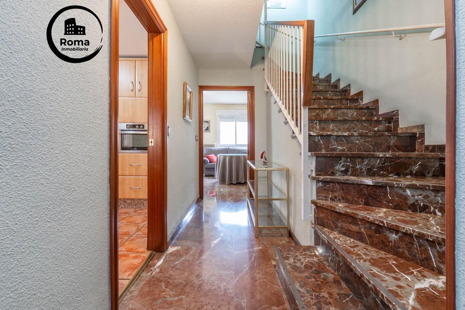 Adosado de 3 habitaciones en Granada ciudad en venta con piscina garaje - 282.000 € (Ref: 9625822)