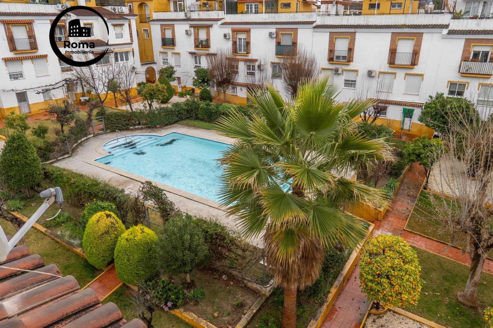 Adosado de 3 habitaciones en Granada ciudad en venta con piscina garaje - 282.000 € (Ref: 9625822)