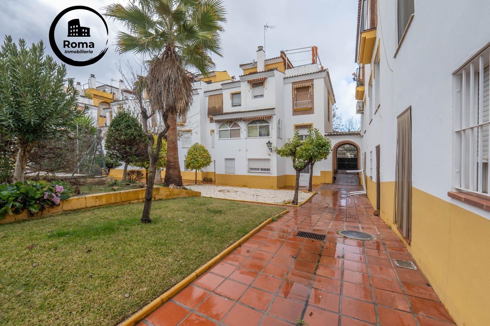 Adosado de 3 habitaciones en Granada ciudad en venta con piscina garaje - 282.000 € (Ref: 9625822)
