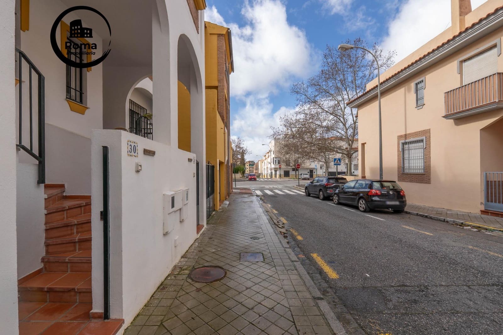 Adosado de 3 habitaciones en Granada ciudad en venta con piscina garaje - 282.000 € (Ref: 9625822)