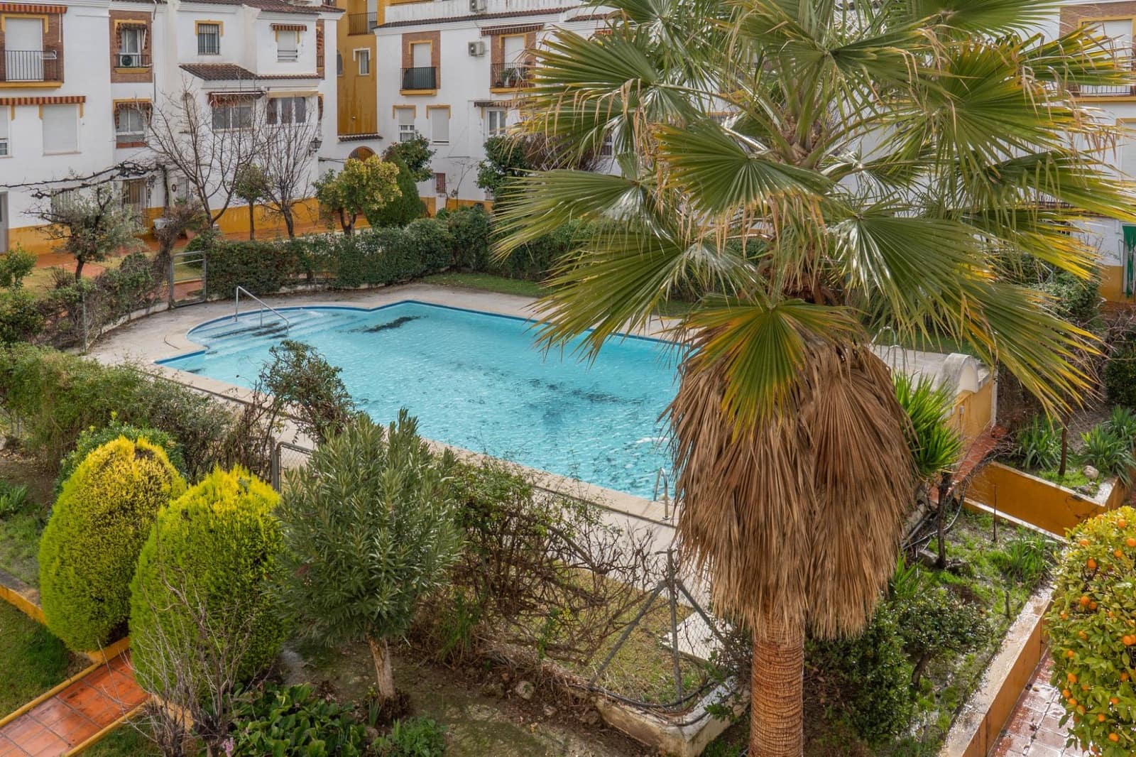 Adosado de 3 habitaciones en Granada ciudad en venta con piscina garaje - 282.000 € (Ref: 9625823)
