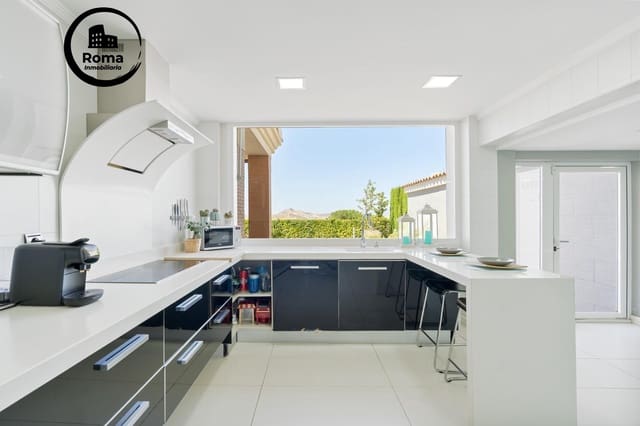 4 soveværelse Villa til salg i Otura med swimmingpool garage - € 489.000 (Ref: 9625827)