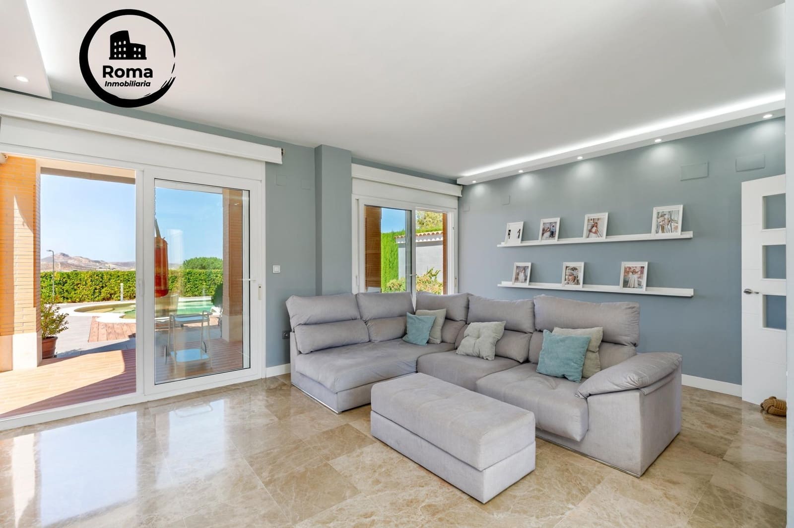 4 bedroom Villa for sale in Otura with pool garage - € 489,000 (Ref: 9625827)