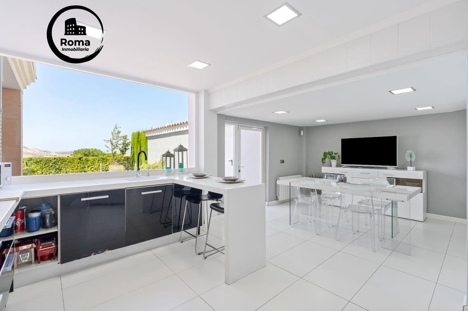 4 bedroom Villa for sale in Otura with pool garage - € 489,000 (Ref: 9625827)