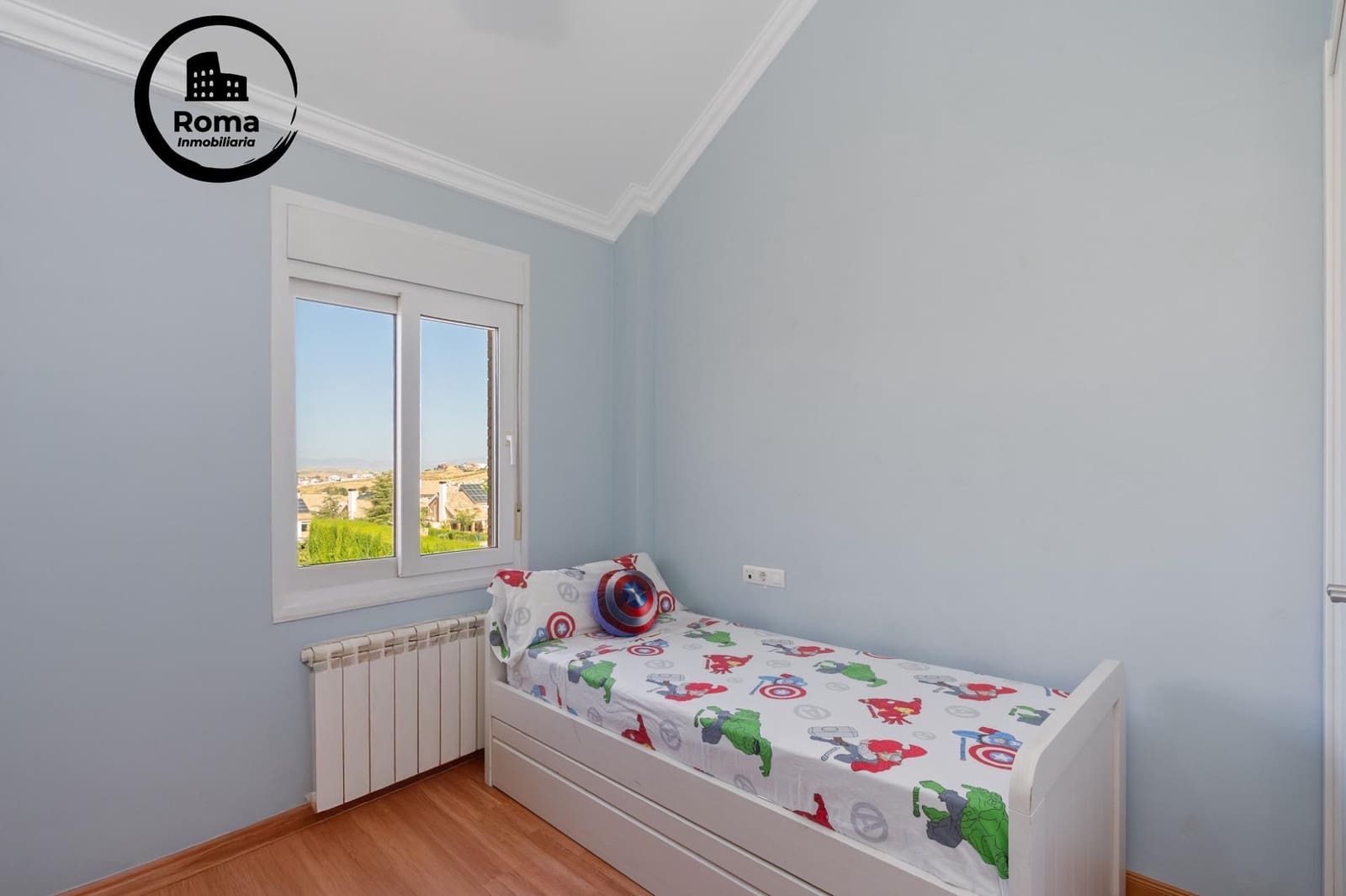 4 bedroom Villa for sale in Otura with pool garage - € 489,000 (Ref: 9625827)