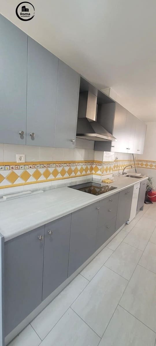 5 bedroom Villa for sale in Granada city - € 660,000 (Ref: 9625830)