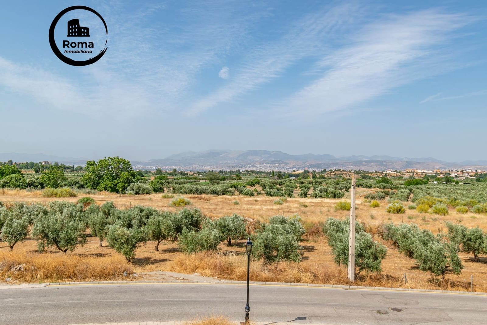 4 bedroom Villa for sale in Alhendin with pool garage - € 469,000 (Ref: 9625835)