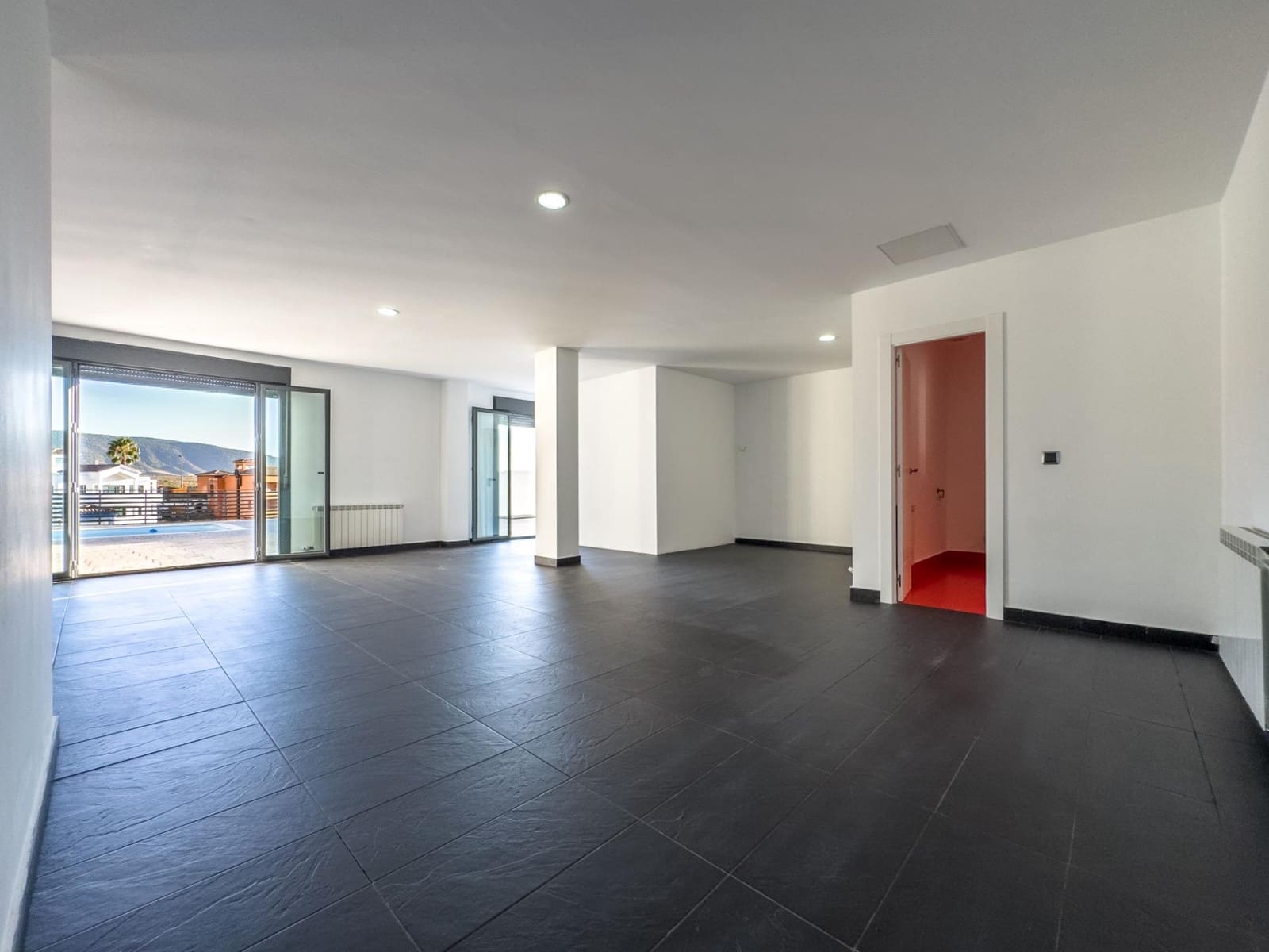 5 sovrum Villa till salu i La Zubia med pool garage - 799 000 € (Ref: 9625837)