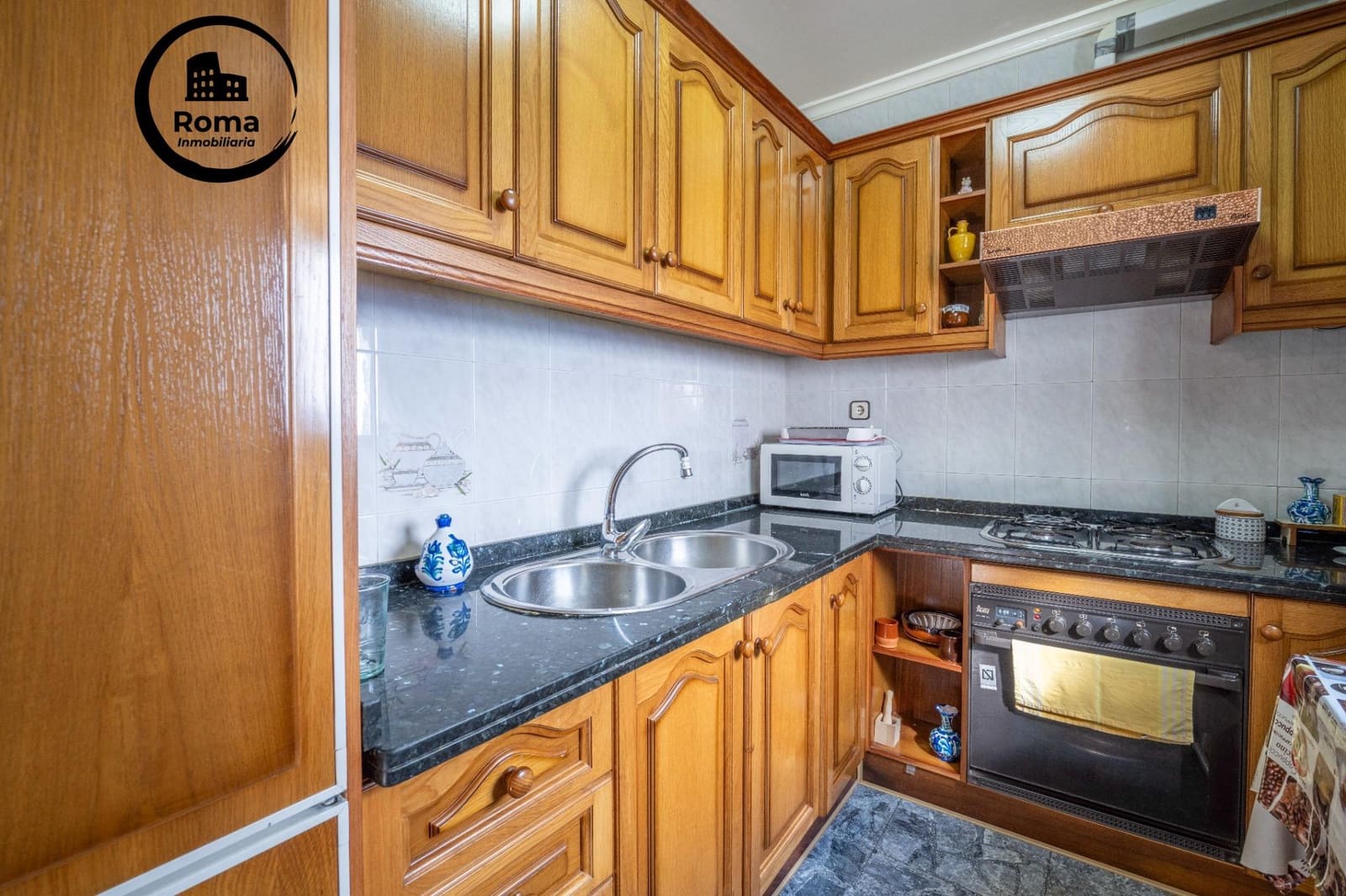 8 sypialnia Dom na sprzedaż w Salobrena - 235 000 € (Ref: 9625847)