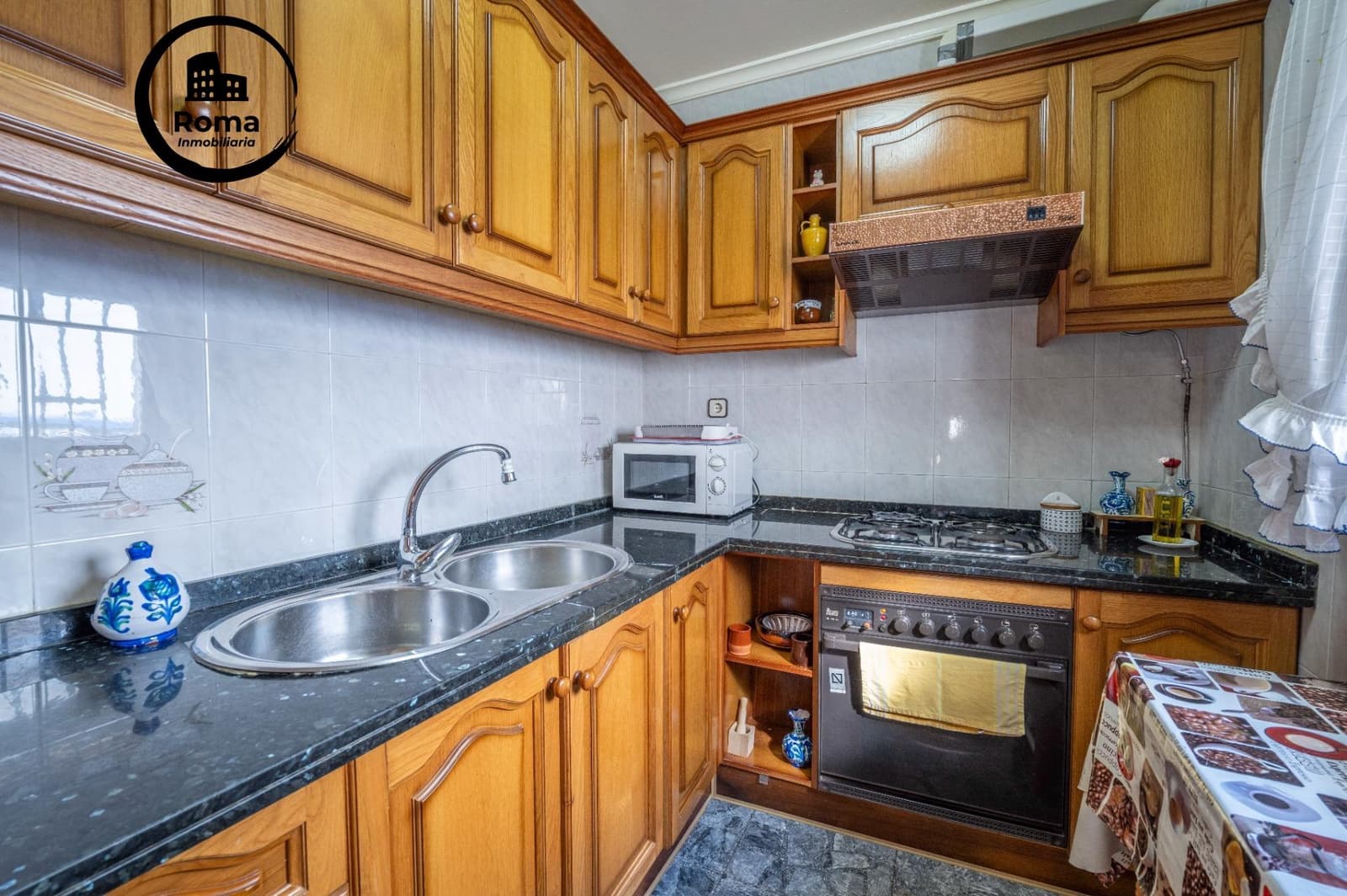 8 sypialnia Dom na sprzedaż w Salobrena - 235 000 € (Ref: 9625847)