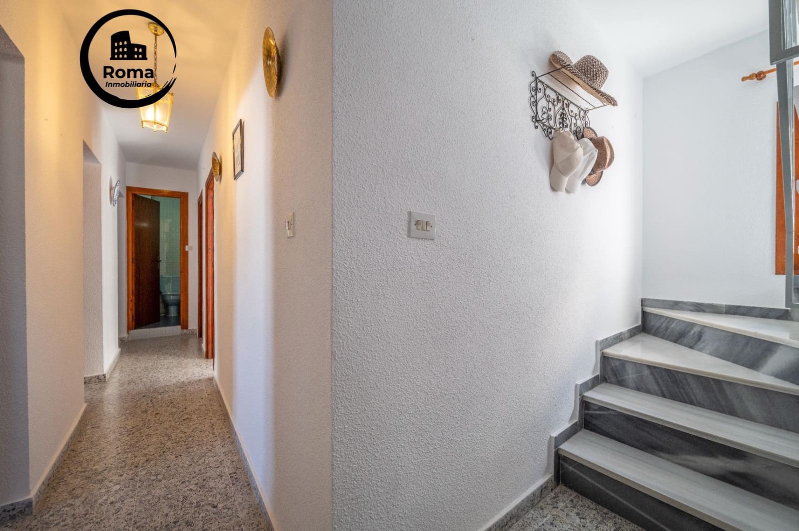 8 sypialnia Dom na sprzedaż w Salobrena - 235 000 € (Ref: 9625847)